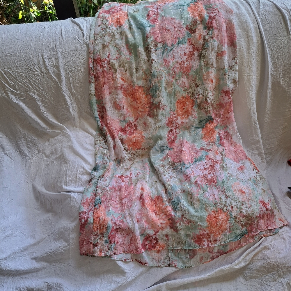 Floral skirt size medium + bonus pink sweater